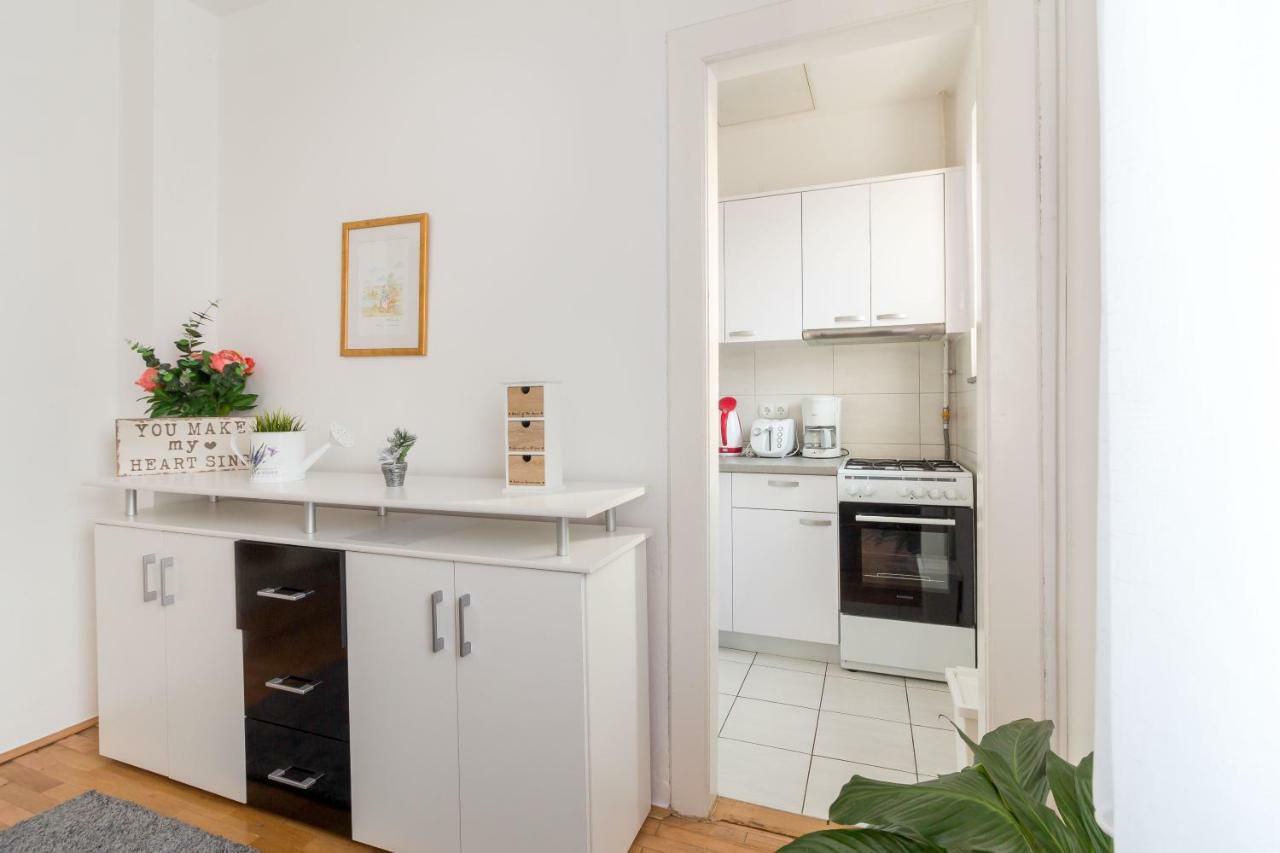 "Apartment Lavanda Idila" Speed Wifi Zagreb Bagian luar foto